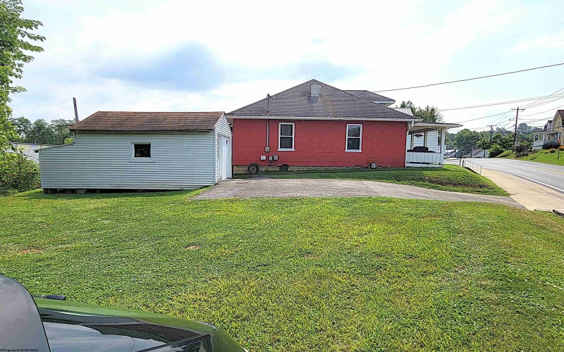 478 Dunkard Avenue, Westover, West Virginia 26501, 2 Bedrooms Bedrooms, 5 Rooms Rooms,1 BathroomBathrooms,Single Family Detached,For Sale,Dunkard,10161236