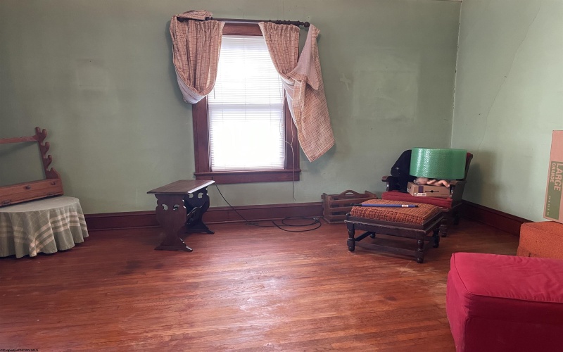 8 Skin Creek Road, Weston, West Virginia 26452, 4 Bedrooms Bedrooms, 8 Rooms Rooms,1 BathroomBathrooms,Single Family Detached,For Sale,Skin Creek,10161238
