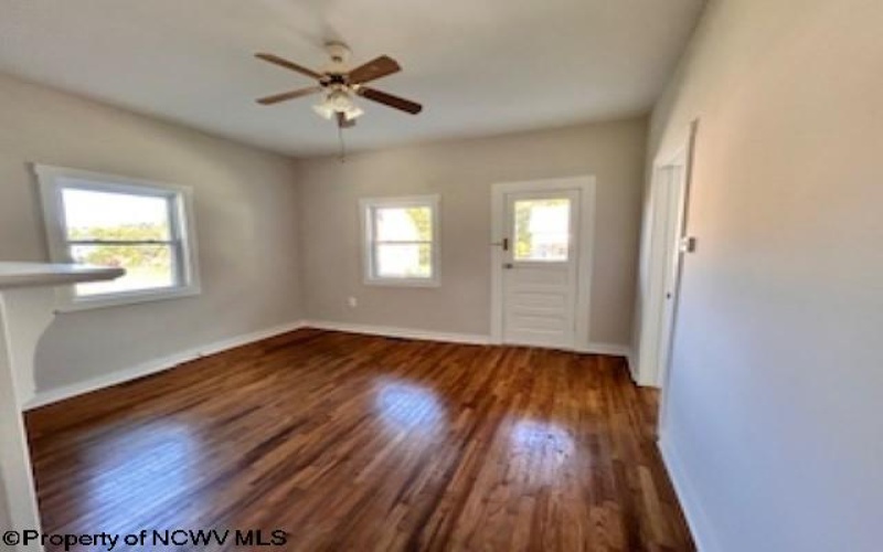 43 Shaver Street, Monongah, West Virginia 26554, 1 Bedroom Bedrooms, 4 Rooms Rooms,1 BathroomBathrooms,Single Family Detached,For Sale,Shaver,10161245