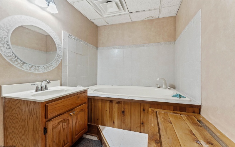 763 South Hills Drive, Morgantown, West Virginia 26501, 3 Bedrooms Bedrooms, 11 Rooms Rooms,3 BathroomsBathrooms,Single Family Detached,For Sale,South Hills,10161241