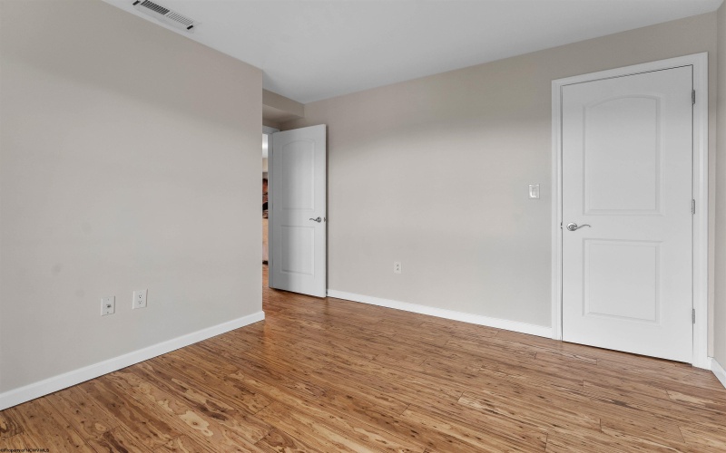 1117 University Avenue, Morgantown, West Virginia 26505-5912, 3 Bedrooms Bedrooms, 6 Rooms Rooms,3 BathroomsBathrooms,Single Family Attached,For Sale,University,10161264