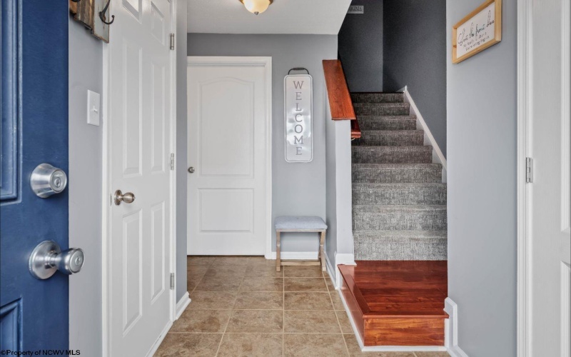 127 Tee Drive, Maidsville, West Virginia 26541, 3 Bedrooms Bedrooms, 8 Rooms Rooms,2 BathroomsBathrooms,Single Family Attached,For Sale,Tee,10161275