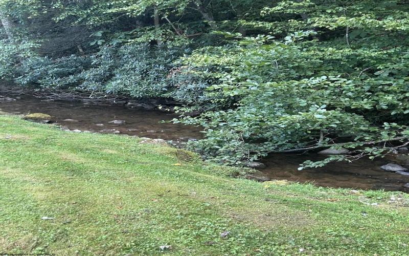 8106 Alton Road, Adrian, West Virginia 26210, 3 Bedrooms Bedrooms, 7 Rooms Rooms,1 BathroomBathrooms,Single Family Detached,For Sale,Alton,10161259