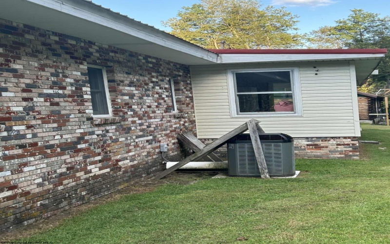 8106 Alton Road, Adrian, West Virginia 26210, 3 Bedrooms Bedrooms, 7 Rooms Rooms,1 BathroomBathrooms,Single Family Detached,For Sale,Alton,10161259