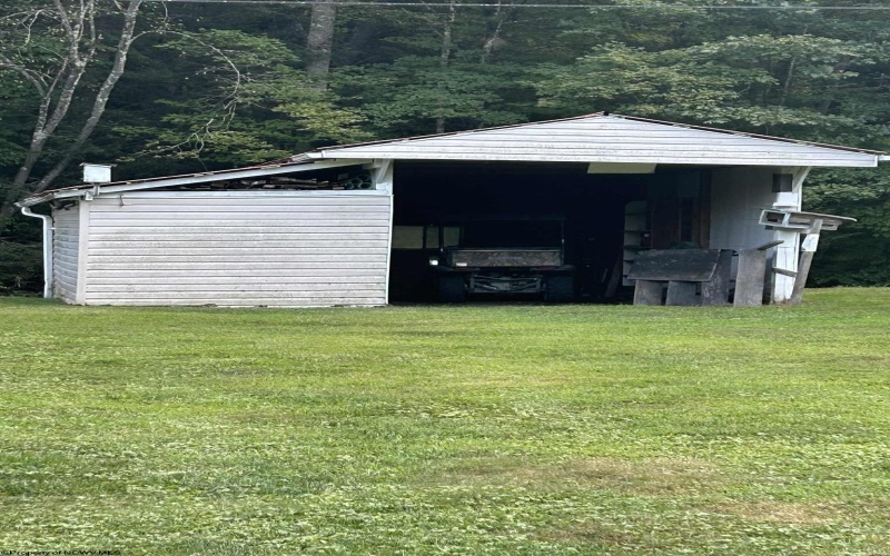 8106 Alton Road, Adrian, West Virginia 26210, 3 Bedrooms Bedrooms, 7 Rooms Rooms,1 BathroomBathrooms,Single Family Detached,For Sale,Alton,10161259
