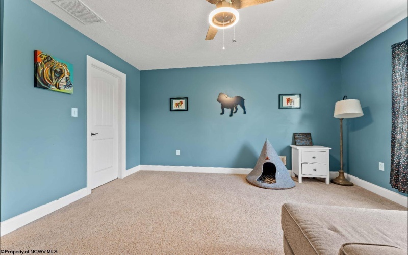 148 Orvis Drive, Bridgeport, West Virginia 26330, 4 Bedrooms Bedrooms, 10 Rooms Rooms,2 BathroomsBathrooms,Single Family Detached,For Sale,Orvis,10161263