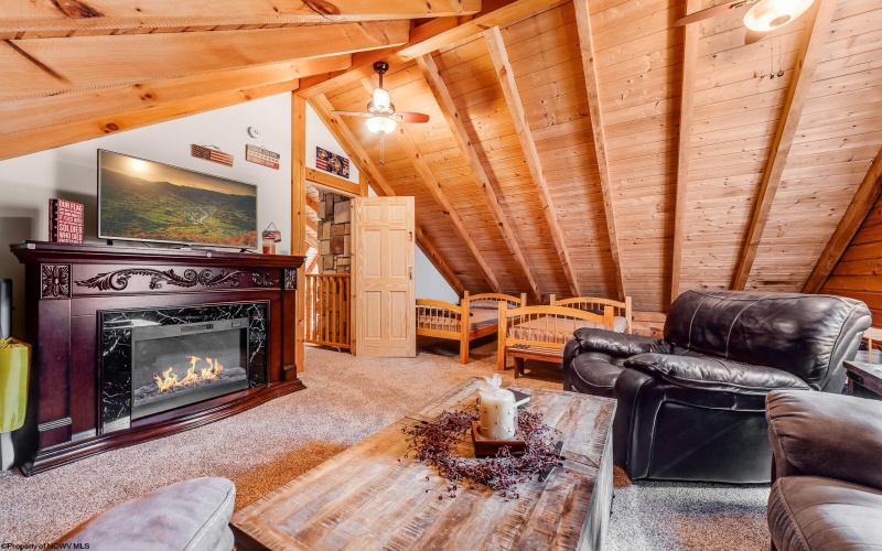 74 Ken Snyder Road, Tunnelton, West Virginia 26444, 4 Bedrooms Bedrooms, 14 Rooms Rooms,3 BathroomsBathrooms,Single Family Detached,For Sale,Ken Snyder,10161268