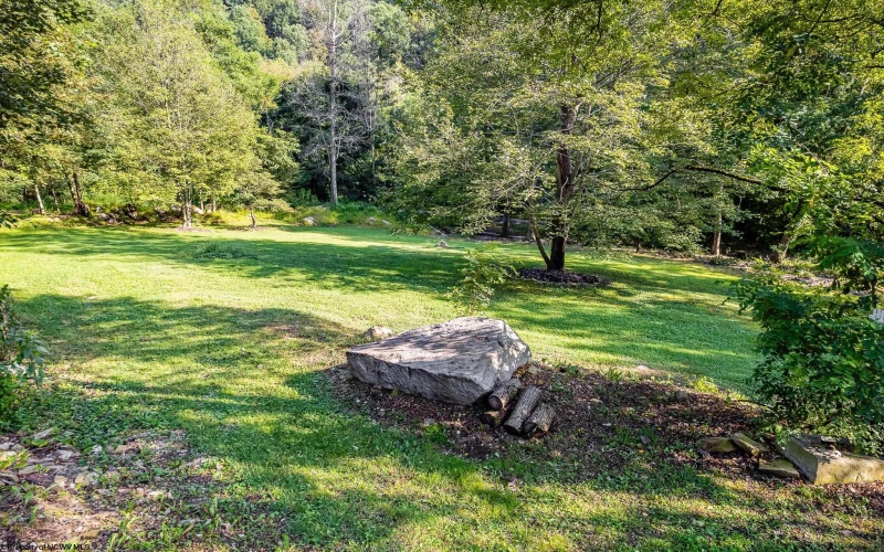 74 Ken Snyder Road, Tunnelton, West Virginia 26444, 4 Bedrooms Bedrooms, 14 Rooms Rooms,3 BathroomsBathrooms,Single Family Detached,For Sale,Ken Snyder,10161268