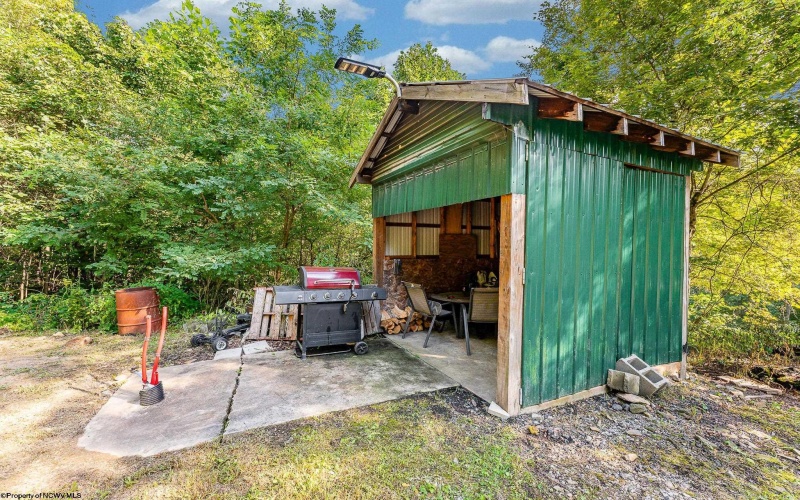 74 Ken Snyder Road, Tunnelton, West Virginia 26444, 4 Bedrooms Bedrooms, 14 Rooms Rooms,3 BathroomsBathrooms,Single Family Detached,For Sale,Ken Snyder,10161268