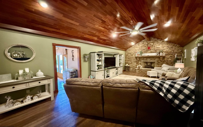 790 Grass Run Road, Weston, West Virginia 26452, 3 Bedrooms Bedrooms, 7 Rooms Rooms,2 BathroomsBathrooms,Single Family Detached,For Sale,Grass Run,10161273
