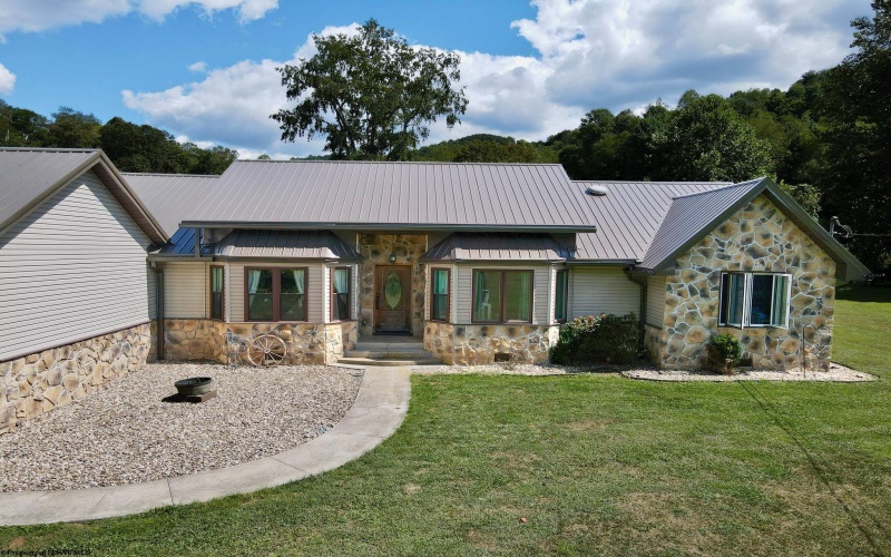 790 Grass Run Road, Weston, West Virginia 26452, 3 Bedrooms Bedrooms, 7 Rooms Rooms,2 BathroomsBathrooms,Single Family Detached,For Sale,Grass Run,10161273