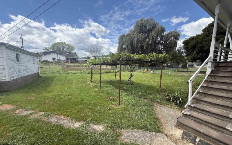 8688 Cost Avenue, Stonewood, West Virginia 26301, 2 Bedrooms Bedrooms, 4 Rooms Rooms,1 BathroomBathrooms,Single Family Detached,For Sale,Cost,10161274