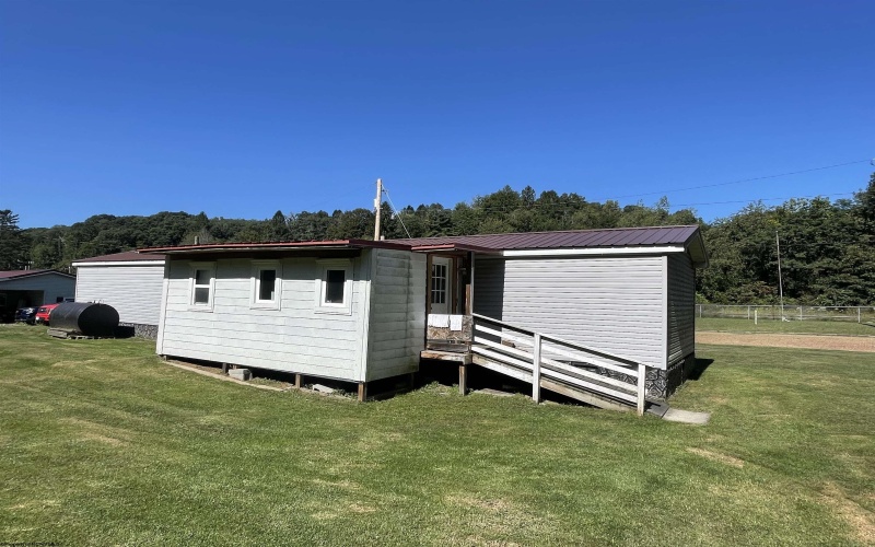 50 Boswell Street, Tunnelton, West Virginia 26444, 2 Bedrooms Bedrooms, 6 Rooms Rooms,1 BathroomBathrooms,Single Family Detached,For Sale,Boswell,10161277