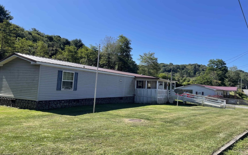 50 Boswell Street, Tunnelton, West Virginia 26444, 2 Bedrooms Bedrooms, 6 Rooms Rooms,1 BathroomBathrooms,Single Family Detached,For Sale,Boswell,10161277