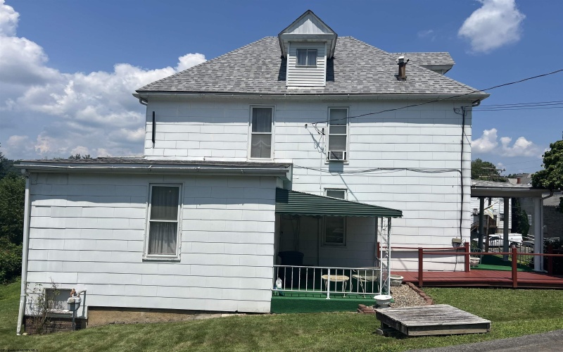 615 Mason Street, Fairmont, West Virginia 26554, 3 Bedrooms Bedrooms, 7 Rooms Rooms,2 BathroomsBathrooms,Single Family Detached,For Sale,Mason,10161281