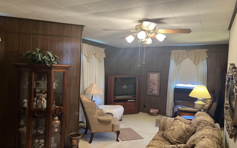 615 Mason Street, Fairmont, West Virginia 26554, 3 Bedrooms Bedrooms, 7 Rooms Rooms,2 BathroomsBathrooms,Single Family Detached,For Sale,Mason,10161281
