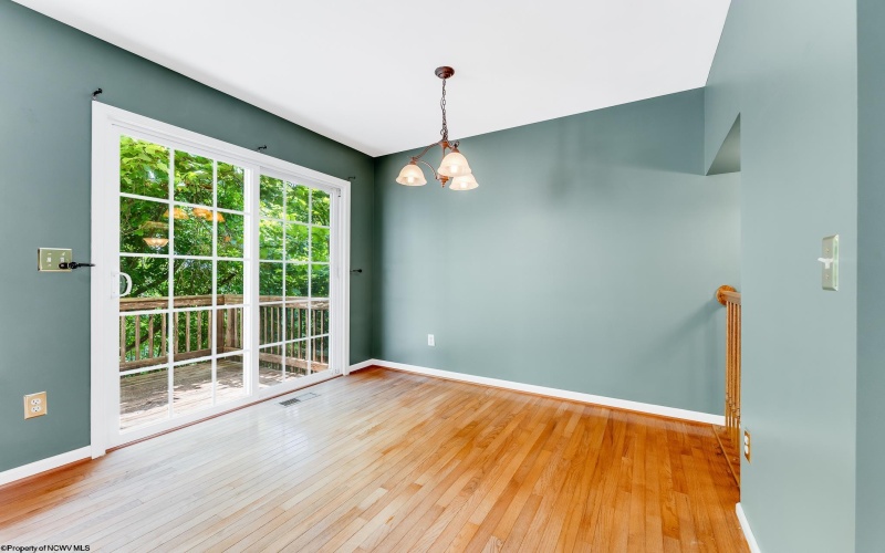 134 BIRDS EYE VIEW Drive, Morgantown, West Virginia 26501, 3 Bedrooms Bedrooms, 5 Rooms Rooms,2 BathroomsBathrooms,Single Family Attached,For Sale,BIRDS EYE VIEW,10161284