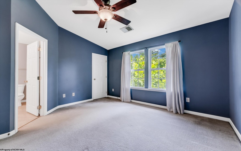134 BIRDS EYE VIEW Drive, Morgantown, West Virginia 26501, 3 Bedrooms Bedrooms, 5 Rooms Rooms,2 BathroomsBathrooms,Single Family Attached,For Sale,BIRDS EYE VIEW,10161284
