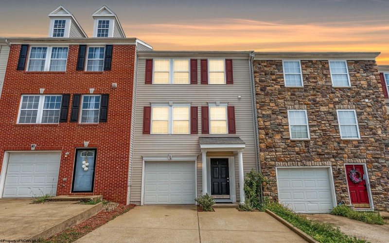 134 BIRDS EYE VIEW Drive, Morgantown, West Virginia 26501, 3 Bedrooms Bedrooms, 5 Rooms Rooms,2 BathroomsBathrooms,Single Family Attached,For Sale,BIRDS EYE VIEW,10161284