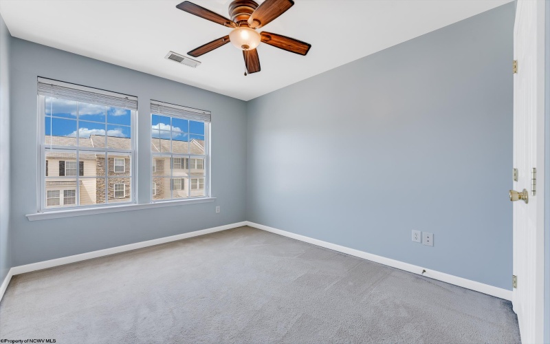 134 BIRDS EYE VIEW Drive, Morgantown, West Virginia 26501, 3 Bedrooms Bedrooms, 5 Rooms Rooms,2 BathroomsBathrooms,Single Family Attached,For Sale,BIRDS EYE VIEW,10161284