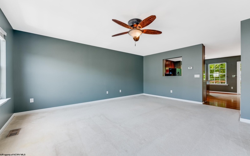 134 BIRDS EYE VIEW Drive, Morgantown, West Virginia 26501, 3 Bedrooms Bedrooms, 5 Rooms Rooms,2 BathroomsBathrooms,Single Family Attached,For Sale,BIRDS EYE VIEW,10161284