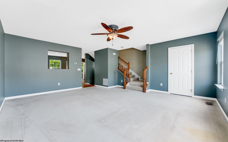 134 BIRDS EYE VIEW Drive, Morgantown, West Virginia 26501, 3 Bedrooms Bedrooms, 5 Rooms Rooms,2 BathroomsBathrooms,Single Family Attached,For Sale,BIRDS EYE VIEW,10161284