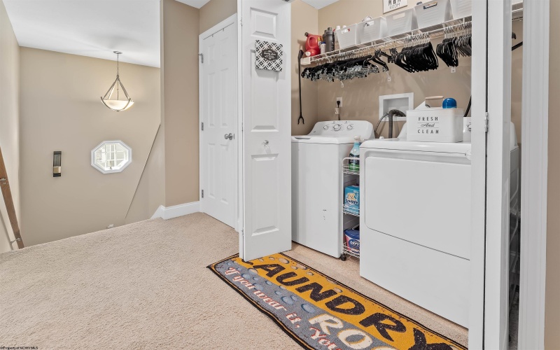 110 New Castle Drive, Morgantown, West Virginia 26508, 3 Bedrooms Bedrooms, 7 Rooms Rooms,2 BathroomsBathrooms,Single Family Attached,For Sale,New Castle,10161290