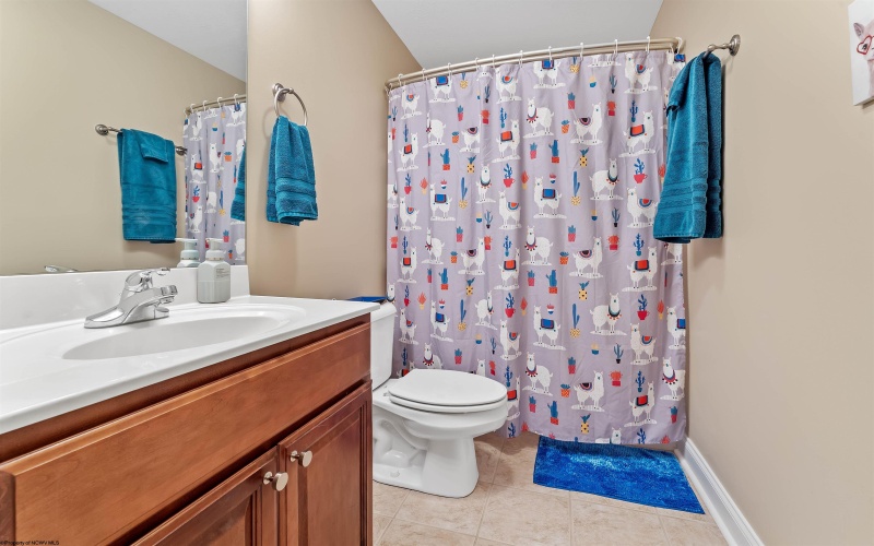110 New Castle Drive, Morgantown, West Virginia 26508, 3 Bedrooms Bedrooms, 7 Rooms Rooms,2 BathroomsBathrooms,Single Family Attached,For Sale,New Castle,10161290