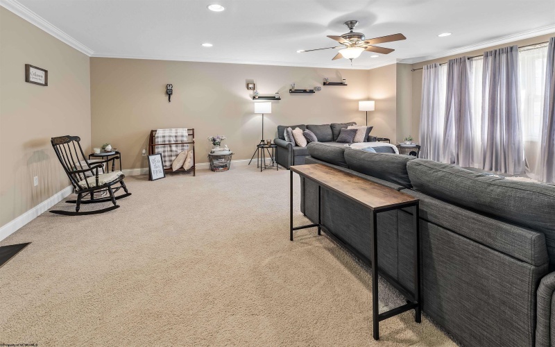 110 New Castle Drive, Morgantown, West Virginia 26508, 3 Bedrooms Bedrooms, 7 Rooms Rooms,2 BathroomsBathrooms,Single Family Attached,For Sale,New Castle,10161290