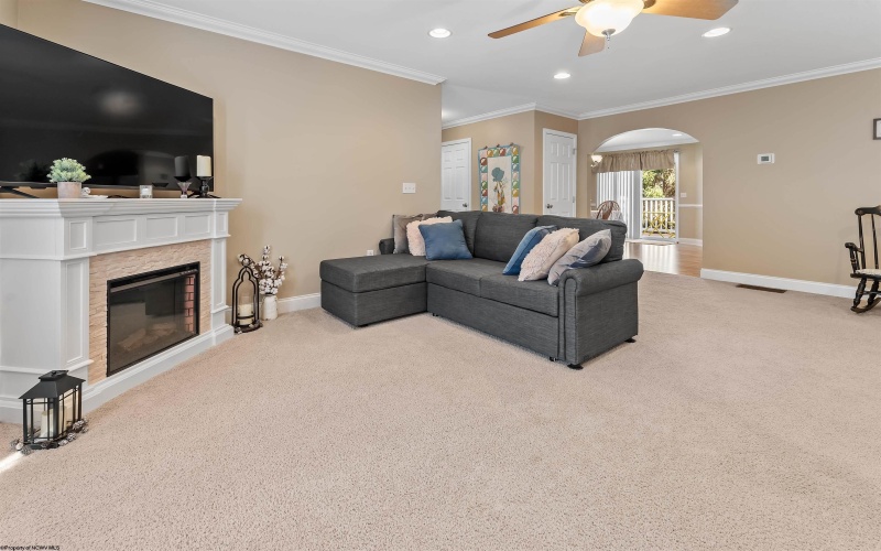 110 New Castle Drive, Morgantown, West Virginia 26508, 3 Bedrooms Bedrooms, 7 Rooms Rooms,2 BathroomsBathrooms,Single Family Attached,For Sale,New Castle,10161290