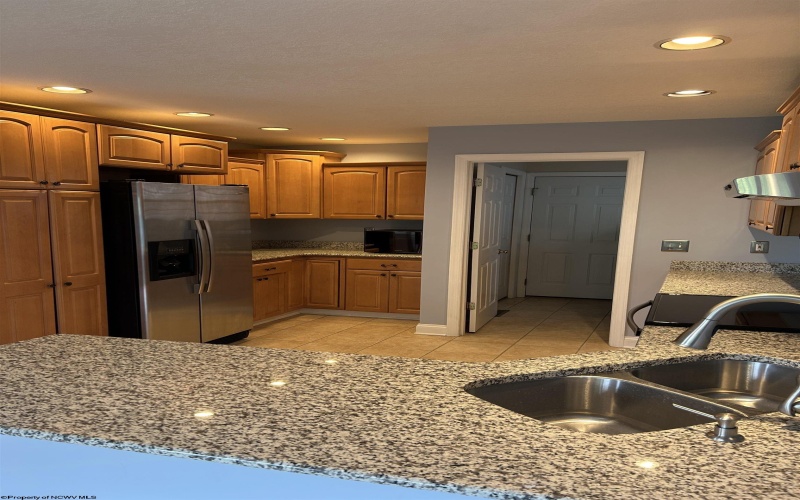 109 Cobblestone Circle, Morgantown, West Virginia 26505, 4 Bedrooms Bedrooms, 8 Rooms Rooms,3 BathroomsBathrooms,Single Family Detached,For Sale,Cobblestone,10161298