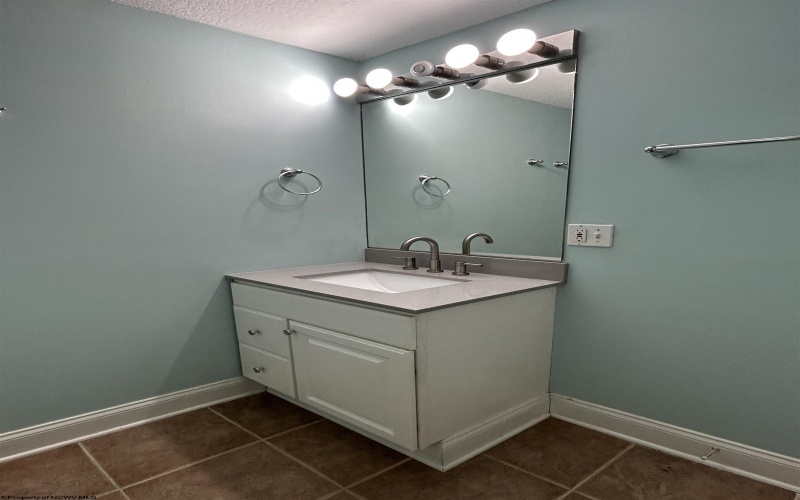 109 Cobblestone Circle, Morgantown, West Virginia 26505, 4 Bedrooms Bedrooms, 8 Rooms Rooms,3 BathroomsBathrooms,Single Family Detached,For Sale,Cobblestone,10161298