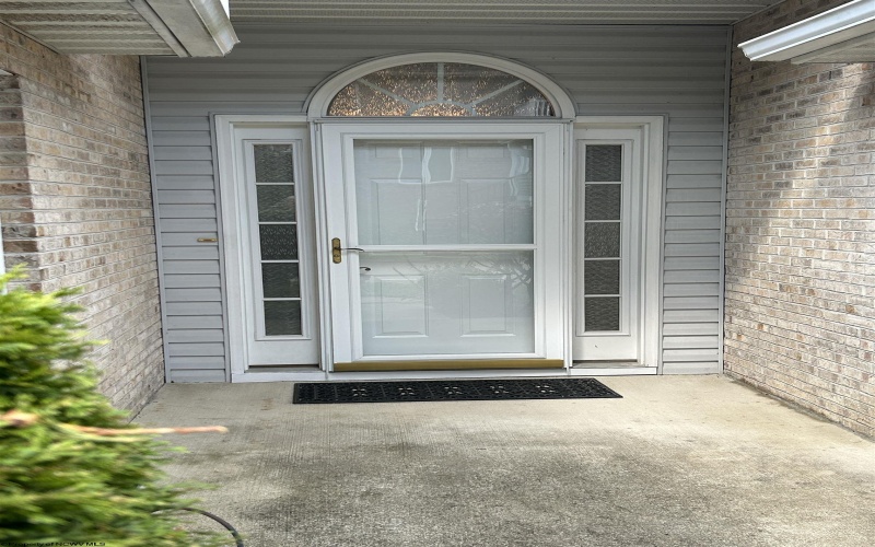 109 Cobblestone Circle, Morgantown, West Virginia 26505, 4 Bedrooms Bedrooms, 8 Rooms Rooms,3 BathroomsBathrooms,Single Family Detached,For Sale,Cobblestone,10161298
