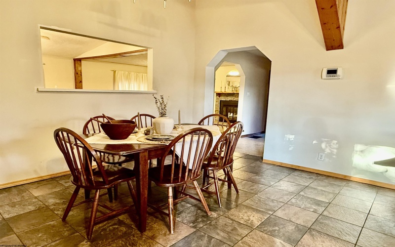 602 Hoult Road, Fairmont, West Virginia 26554, 3 Bedrooms Bedrooms, 6 Rooms Rooms,4 BathroomsBathrooms,Single Family Detached,For Sale,Hoult,10161288