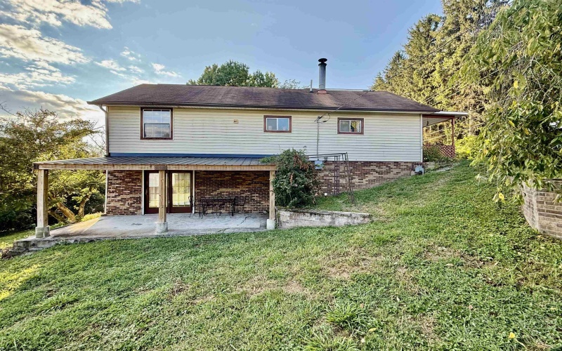 602 Hoult Road, Fairmont, West Virginia 26554, 3 Bedrooms Bedrooms, 6 Rooms Rooms,4 BathroomsBathrooms,Single Family Detached,For Sale,Hoult,10161288