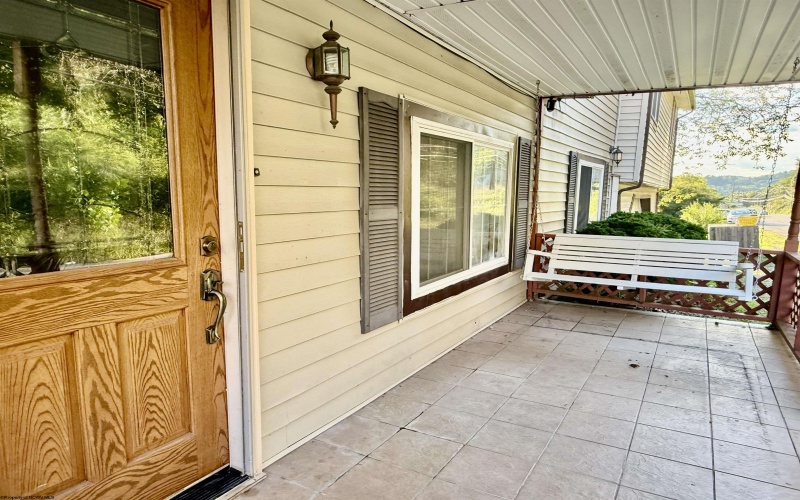 602 Hoult Road, Fairmont, West Virginia 26554, 3 Bedrooms Bedrooms, 6 Rooms Rooms,4 BathroomsBathrooms,Single Family Detached,For Sale,Hoult,10161288