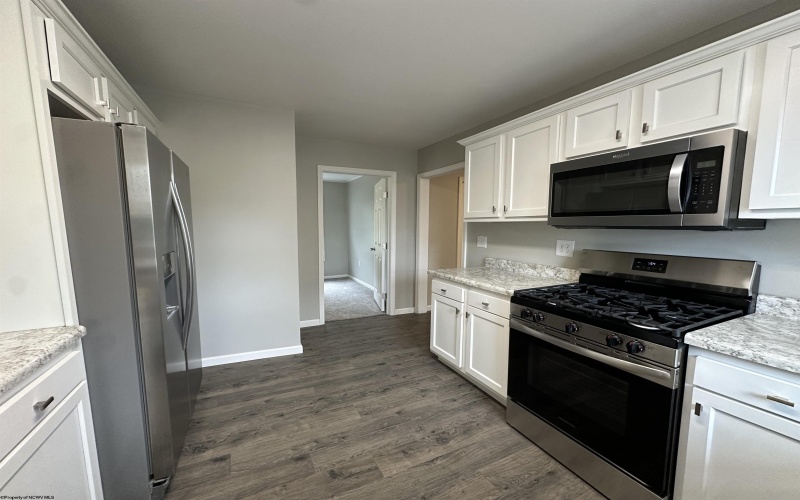 196 Buena Vista Avenue, Clarksburg, West Virginia 26301, 3 Bedrooms Bedrooms, 7 Rooms Rooms,1 BathroomBathrooms,Single Family Detached,For Sale,Buena Vista,10160617