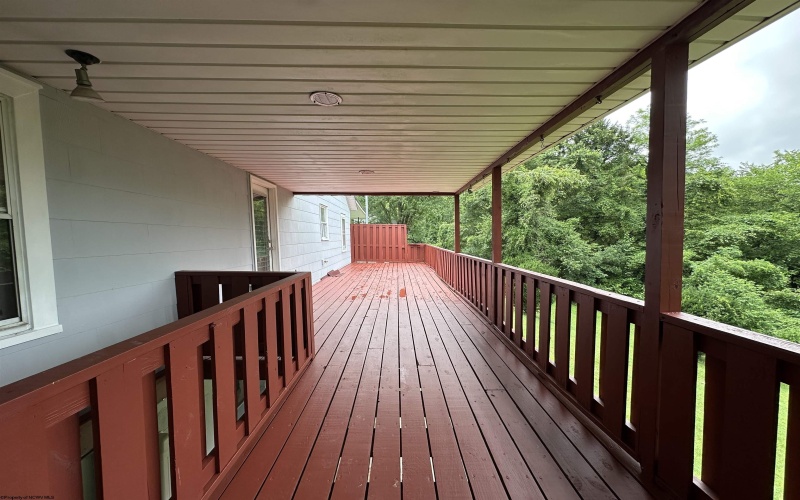 196 Buena Vista Avenue, Clarksburg, West Virginia 26301, 3 Bedrooms Bedrooms, 7 Rooms Rooms,1 BathroomBathrooms,Single Family Detached,For Sale,Buena Vista,10160617