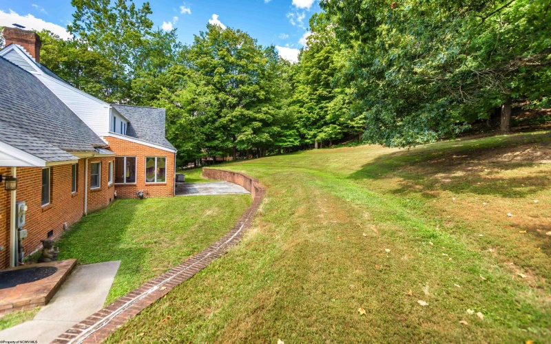 3703 Swallowtail Drive, Morgantown, West Virginia 26508, 5 Bedrooms Bedrooms, 17 Rooms Rooms,4 BathroomsBathrooms,Single Family Detached,For Sale,Swallowtail,10161295