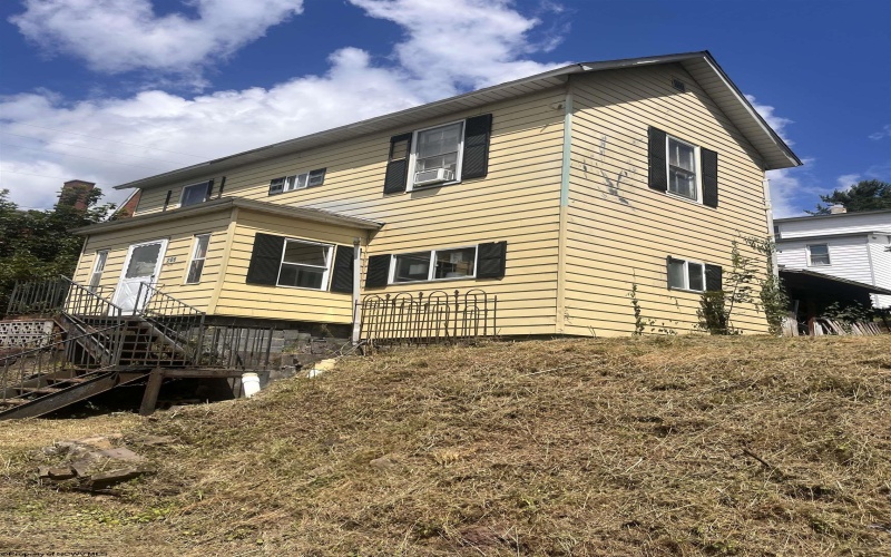 206 Washington Street, Terra Alta, West Virginia 26764, 4 Bedrooms Bedrooms, 10 Rooms Rooms,2 BathroomsBathrooms,Single Family Detached,For Sale,Washington,10161306
