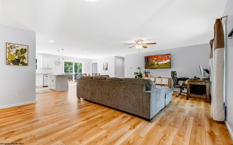 239 Shady Brook Estates, Bruceton Mills, West Virginia 26525, 3 Bedrooms Bedrooms, 8 Rooms Rooms,3 BathroomsBathrooms,Single Family Detached,For Sale,Shady Brook,10161314