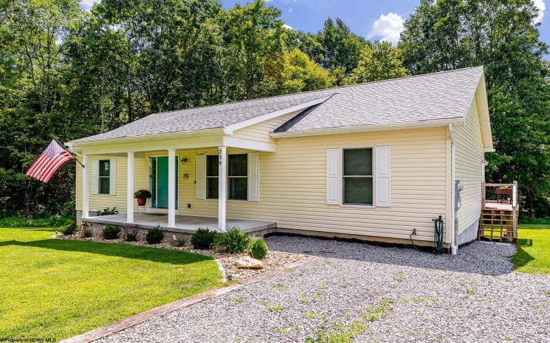 239 Shady Brook Estates, Bruceton Mills, West Virginia 26525, 3 Bedrooms Bedrooms, 8 Rooms Rooms,3 BathroomsBathrooms,Single Family Detached,For Sale,Shady Brook,10161314