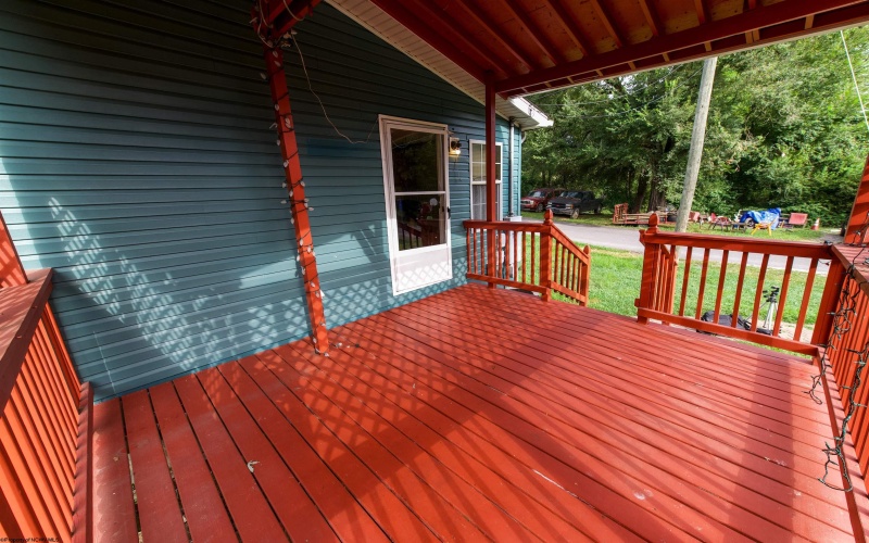 402 Lehman Avenue, Fairmont, West Virginia 26554, 3 Bedrooms Bedrooms, 8 Rooms Rooms,2 BathroomsBathrooms,Single Family Detached,For Sale,Lehman,10161313