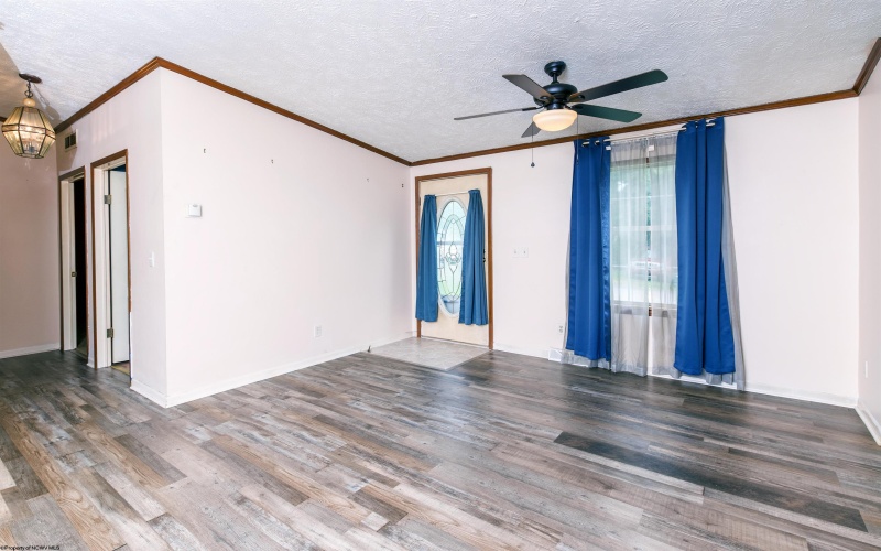 402 Lehman Avenue, Fairmont, West Virginia 26554, 3 Bedrooms Bedrooms, 8 Rooms Rooms,2 BathroomsBathrooms,Single Family Detached,For Sale,Lehman,10161313