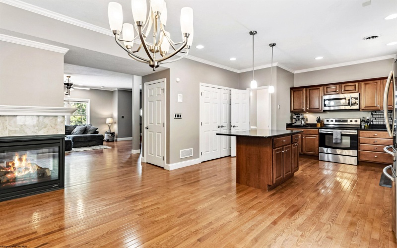 100 Claremont Court, Morgantown, West Virginia 26501, 3 Bedrooms Bedrooms, 7 Rooms Rooms,3 BathroomsBathrooms,Single Family Attached,For Sale,Claremont,10161319