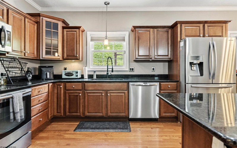100 Claremont Court, Morgantown, West Virginia 26501, 3 Bedrooms Bedrooms, 7 Rooms Rooms,3 BathroomsBathrooms,Single Family Attached,For Sale,Claremont,10161319