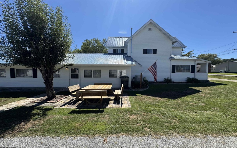 100 Randolph Street, Buckhannon, West Virginia 26201, 4 Bedrooms Bedrooms, 7 Rooms Rooms,2 BathroomsBathrooms,Single Family Detached,For Sale,Randolph,10161318