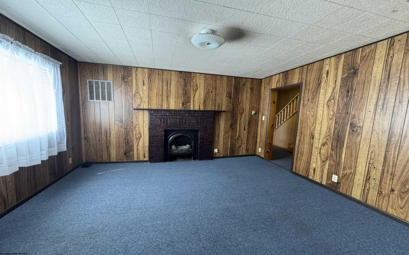 100 Randolph Street, Buckhannon, West Virginia 26201, 4 Bedrooms Bedrooms, 7 Rooms Rooms,2 BathroomsBathrooms,Single Family Detached,For Sale,Randolph,10161318
