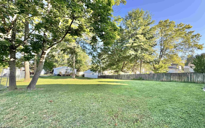 230 Grand Avenue, Bridgeport, West Virginia 26330, 3 Bedrooms Bedrooms, 8 Rooms Rooms,2 BathroomsBathrooms,Single Family Detached,For Sale,Grand,10161320
