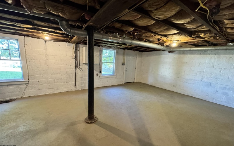 230 Grand Avenue, Bridgeport, West Virginia 26330, 3 Bedrooms Bedrooms, 8 Rooms Rooms,2 BathroomsBathrooms,Single Family Detached,For Sale,Grand,10161320